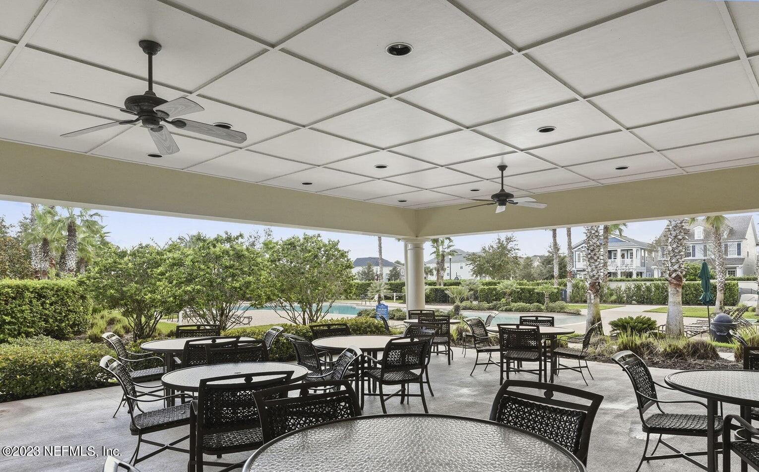 122 STATELY SHOALS Trail