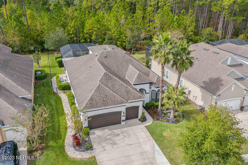 122 STATELY SHOALS Trail