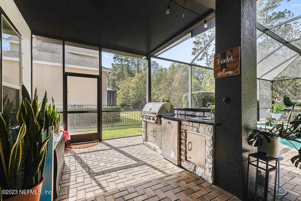 122 STATELY SHOALS Trail