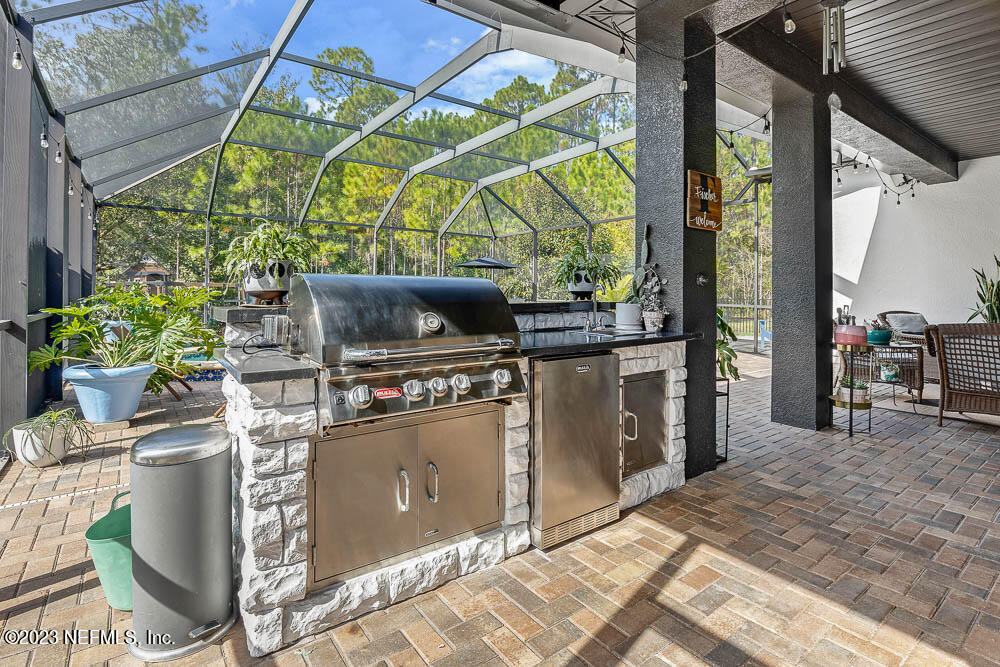 122 STATELY SHOALS Trail