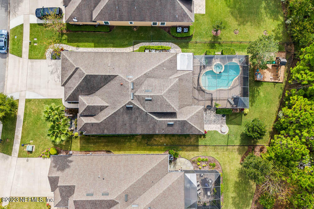 122 STATELY SHOALS Trail