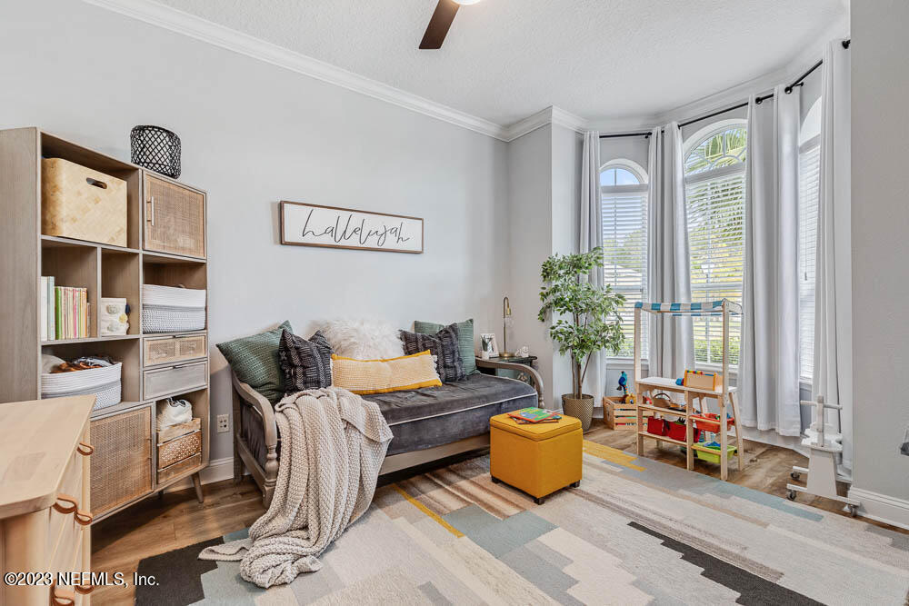 122 STATELY SHOALS Trail