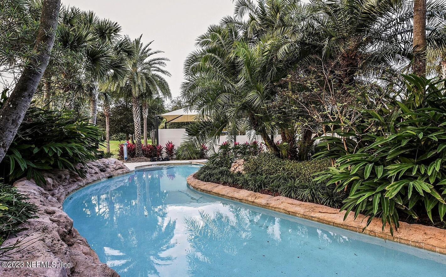 122 STATELY SHOALS Trail