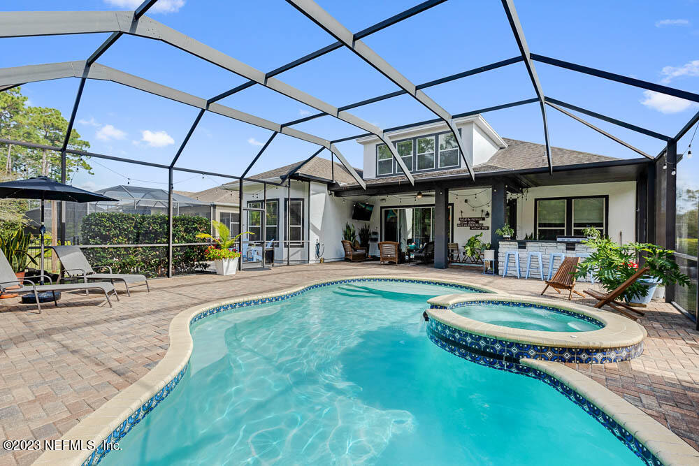 122 STATELY SHOALS Trail