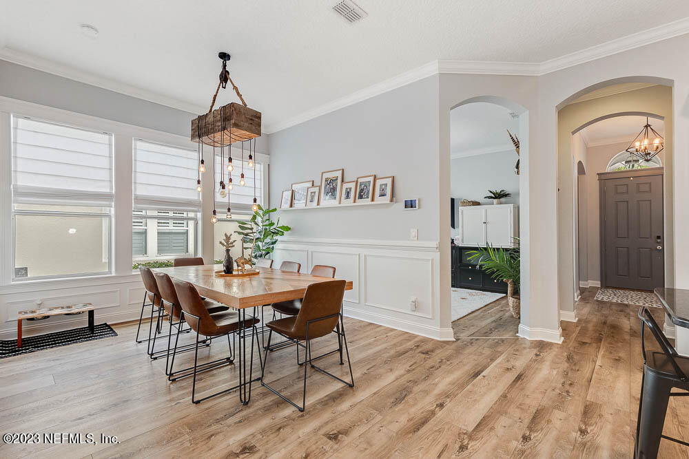 122 STATELY SHOALS Trail