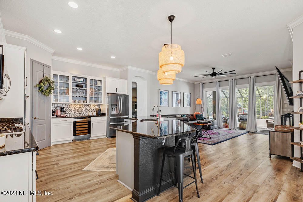 122 STATELY SHOALS Trail