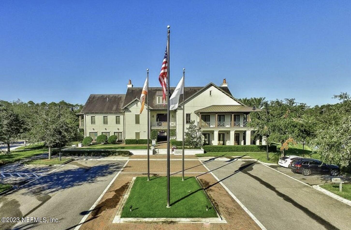 122 STATELY SHOALS Trail