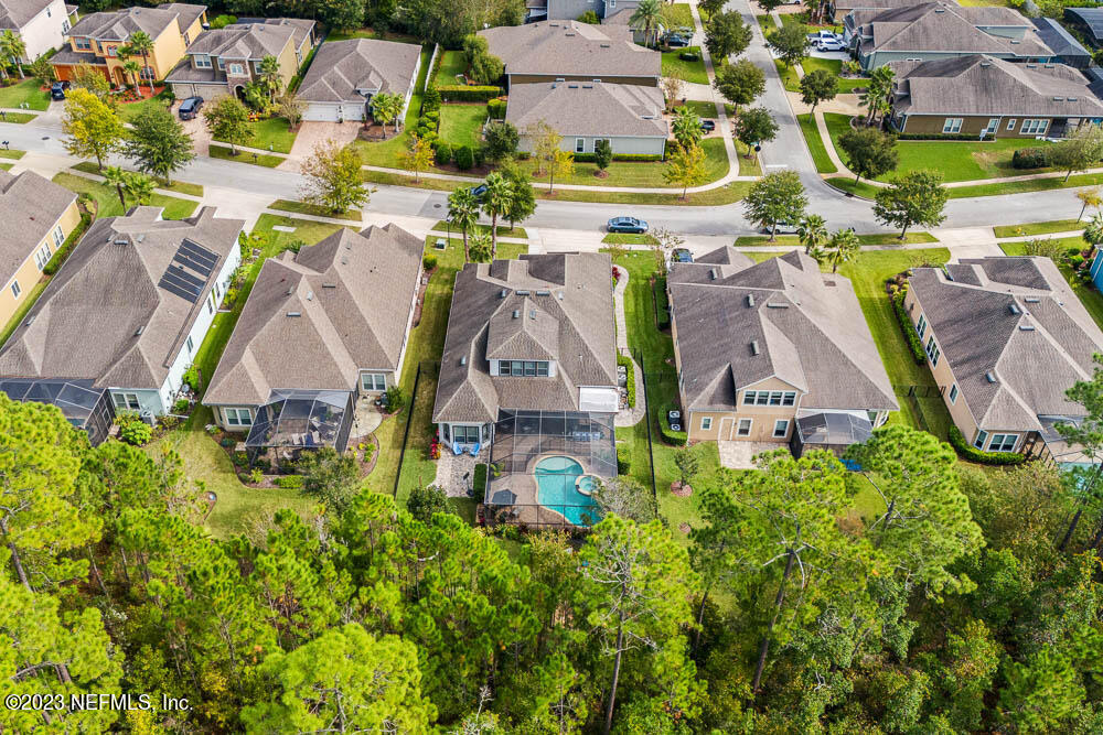 122 STATELY SHOALS Trail