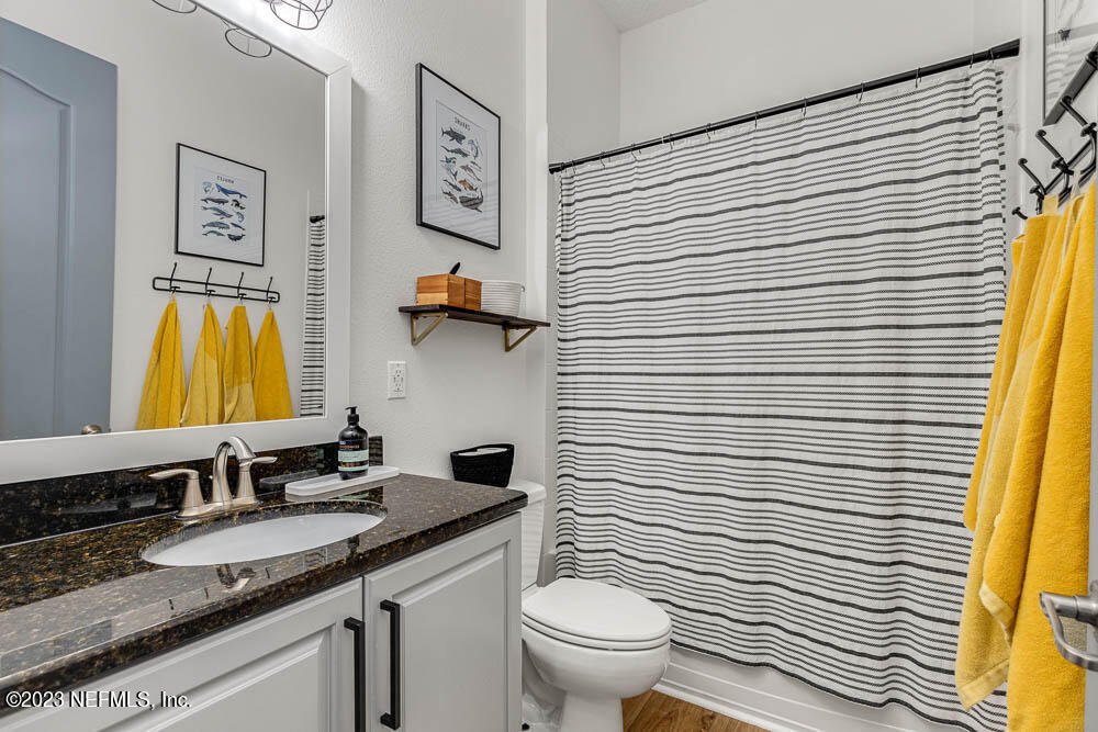122 STATELY SHOALS Trail
