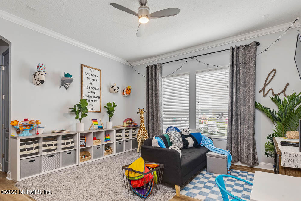 122 STATELY SHOALS Trail