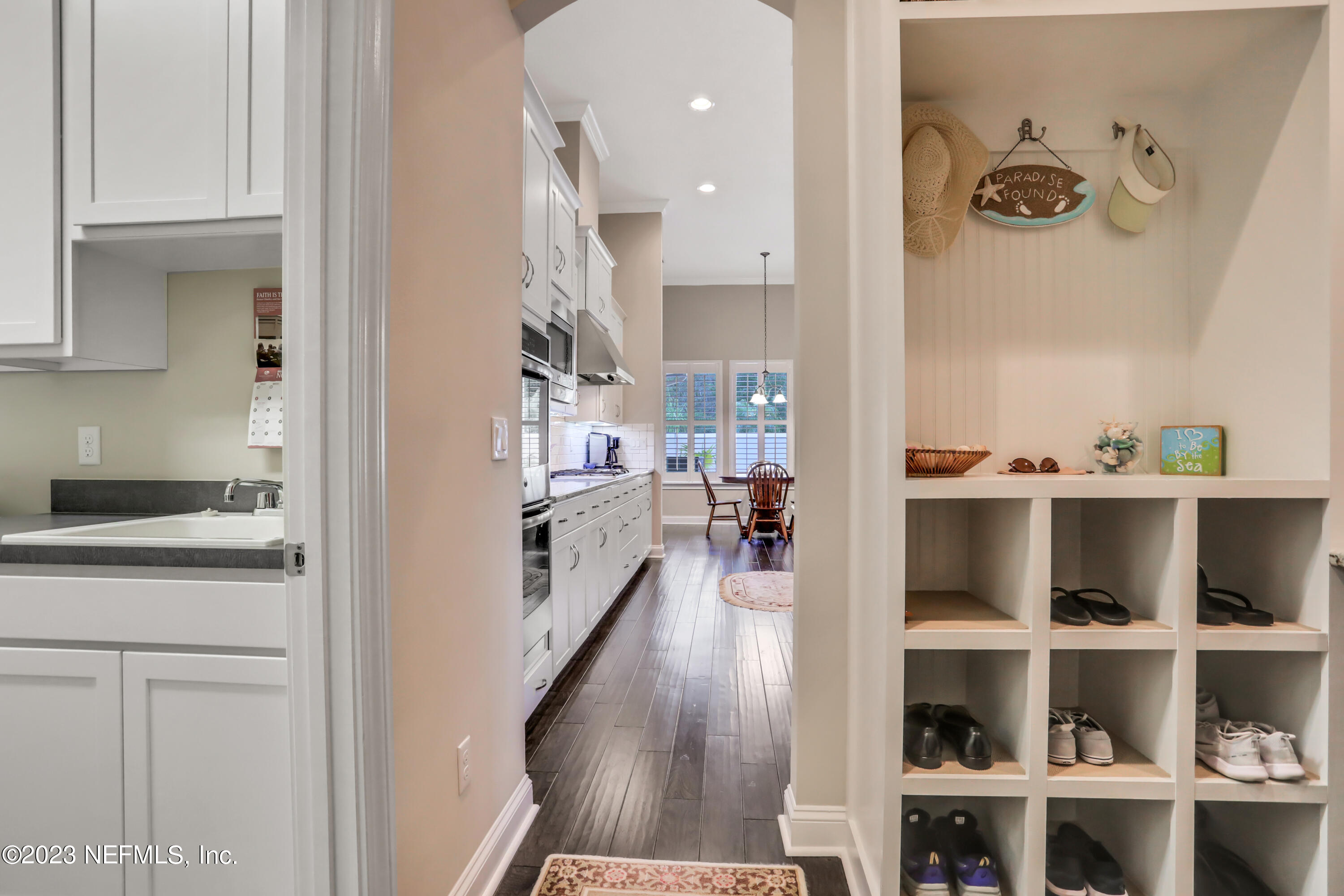 3312 E HERITAGE COVE Drive