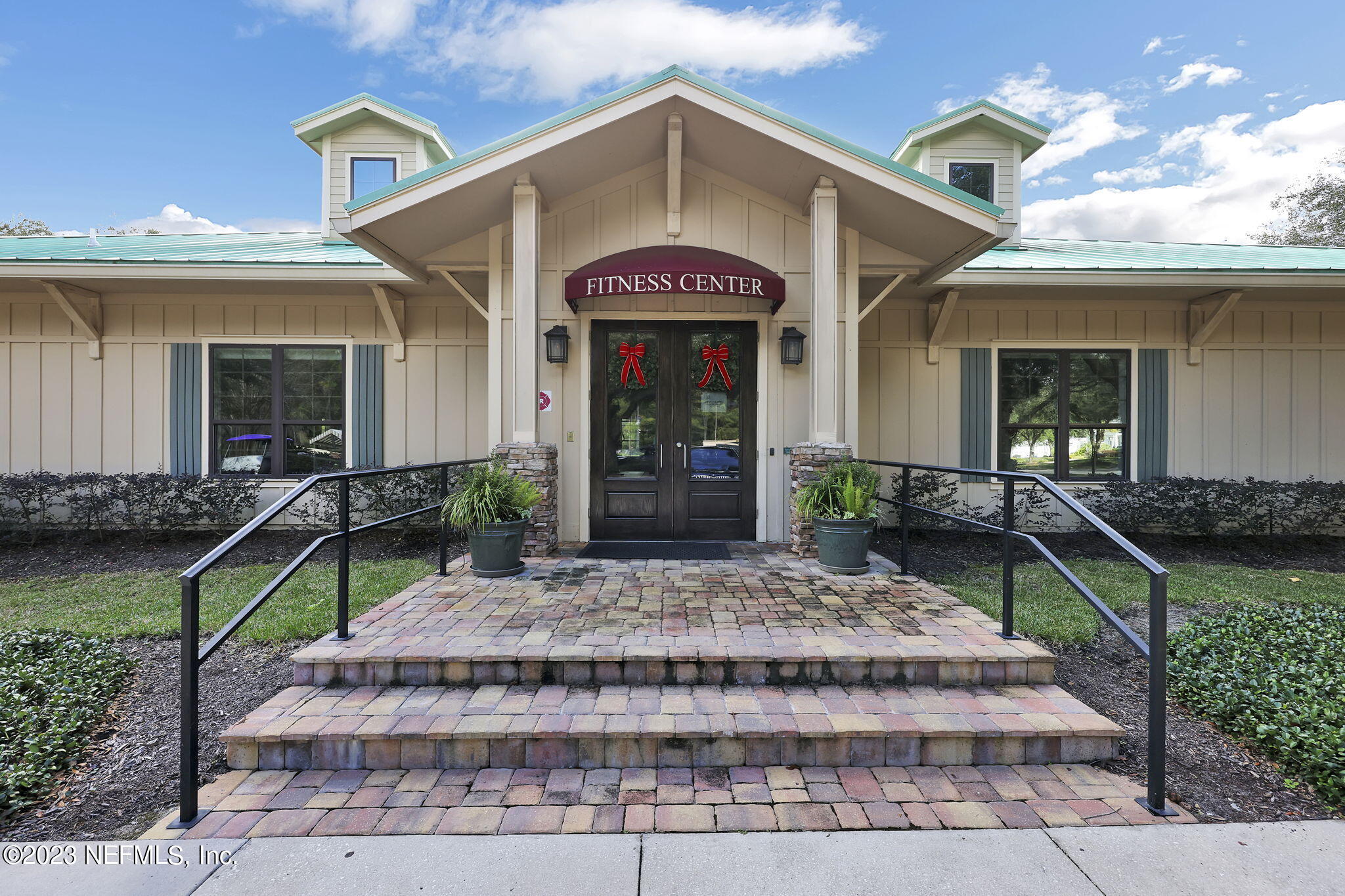 1804 W COBBLESTONE Lane