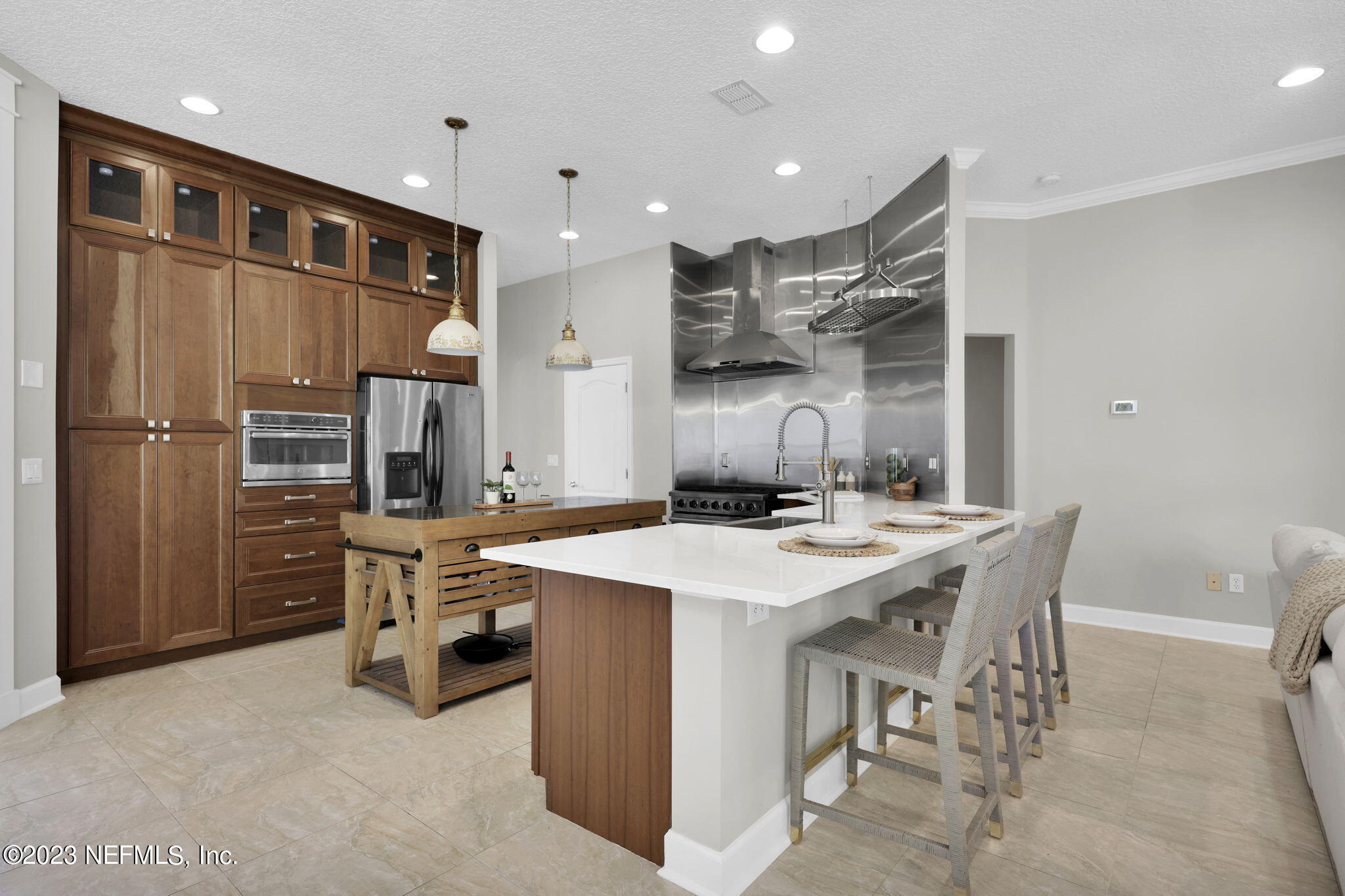 1804 W COBBLESTONE Lane
