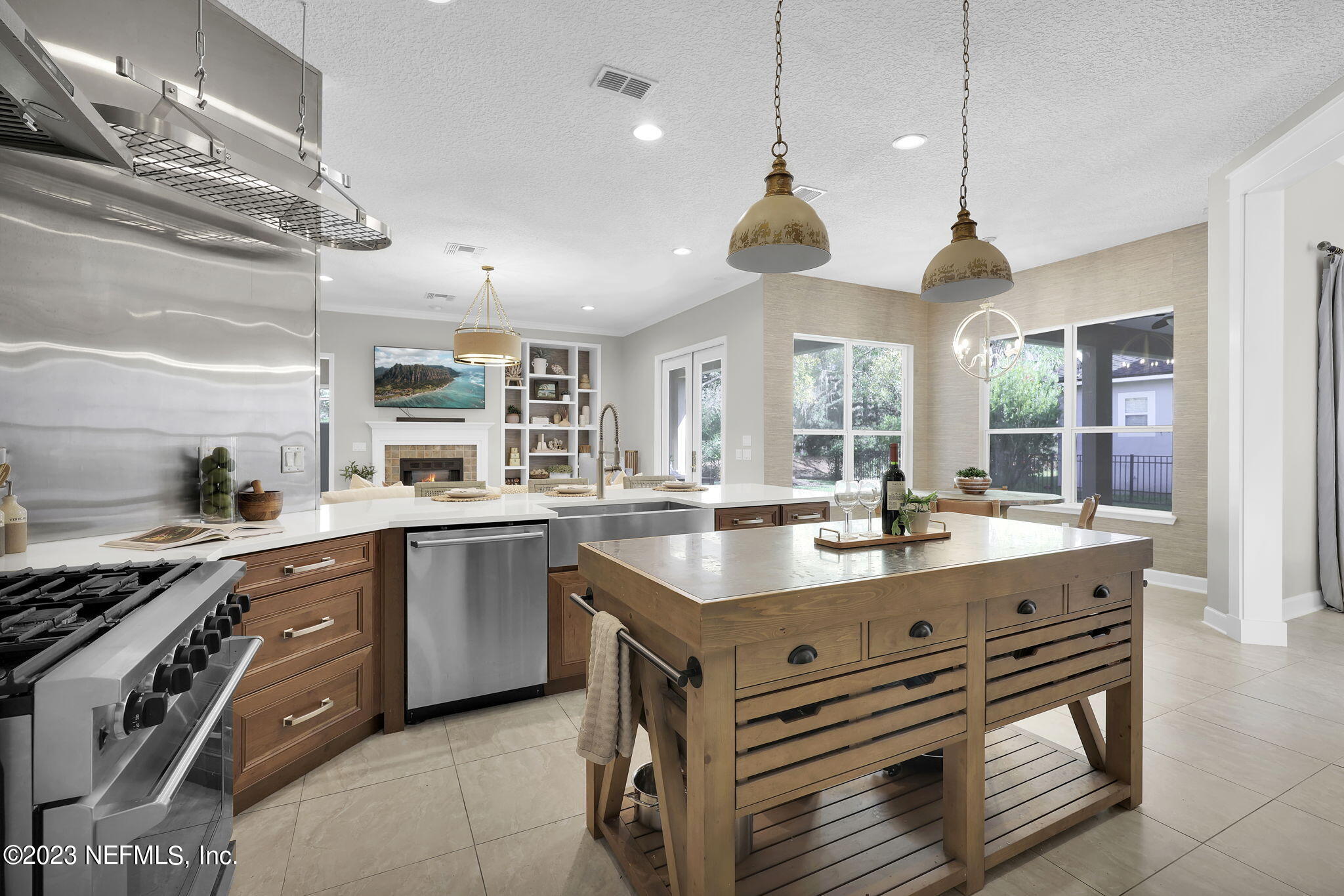 1804 W COBBLESTONE Lane