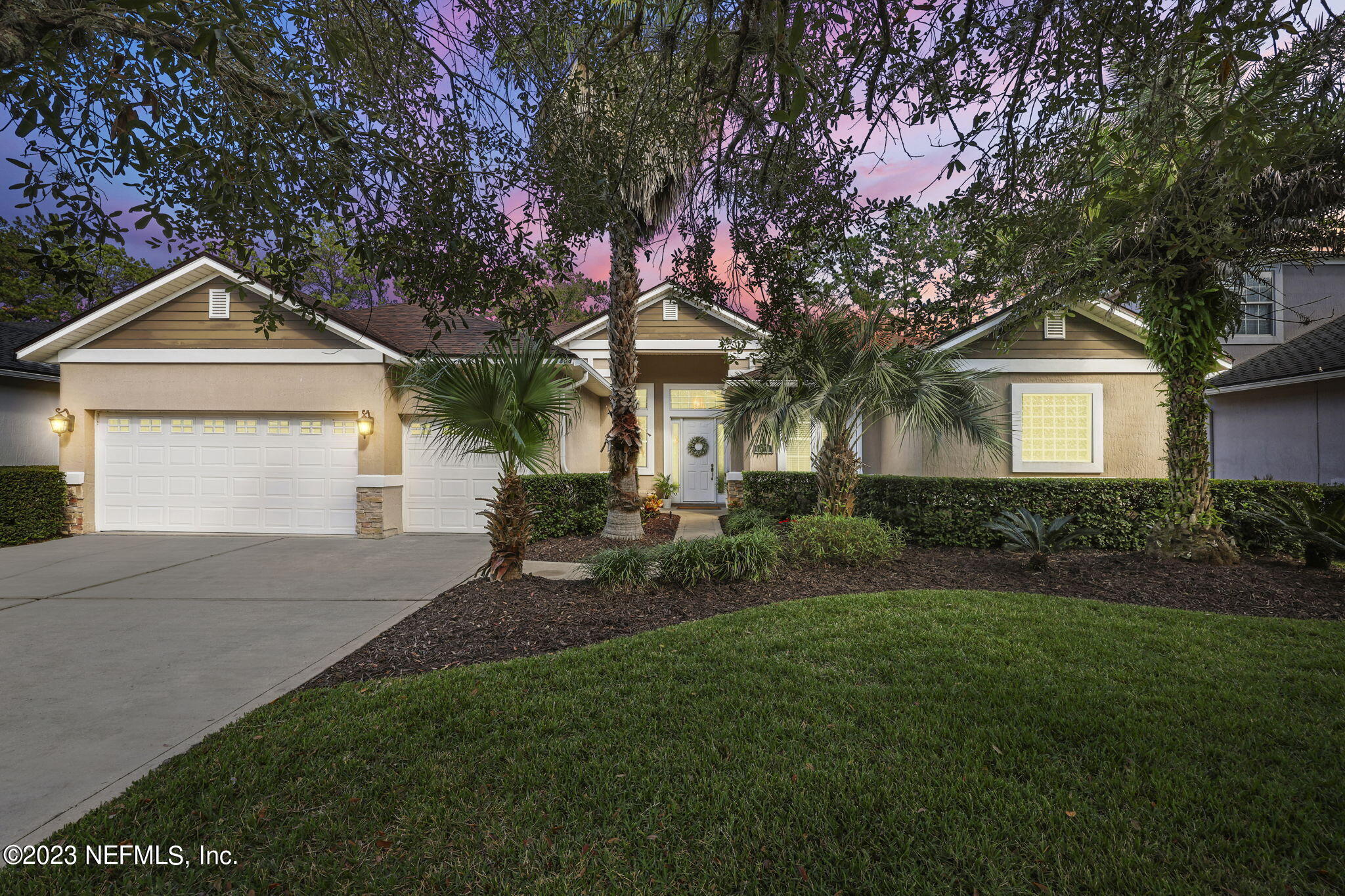 1804 W COBBLESTONE Lane