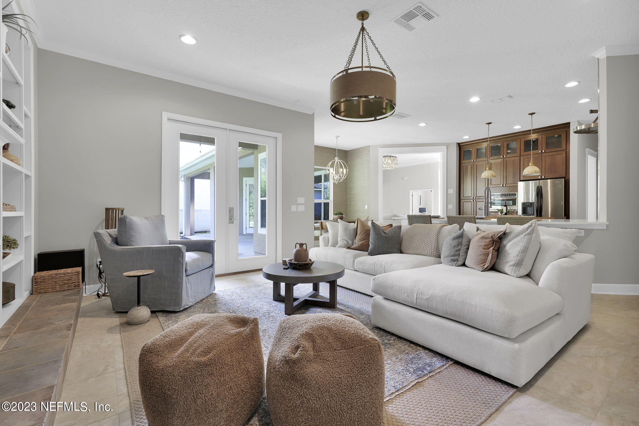 1804 W COBBLESTONE Lane