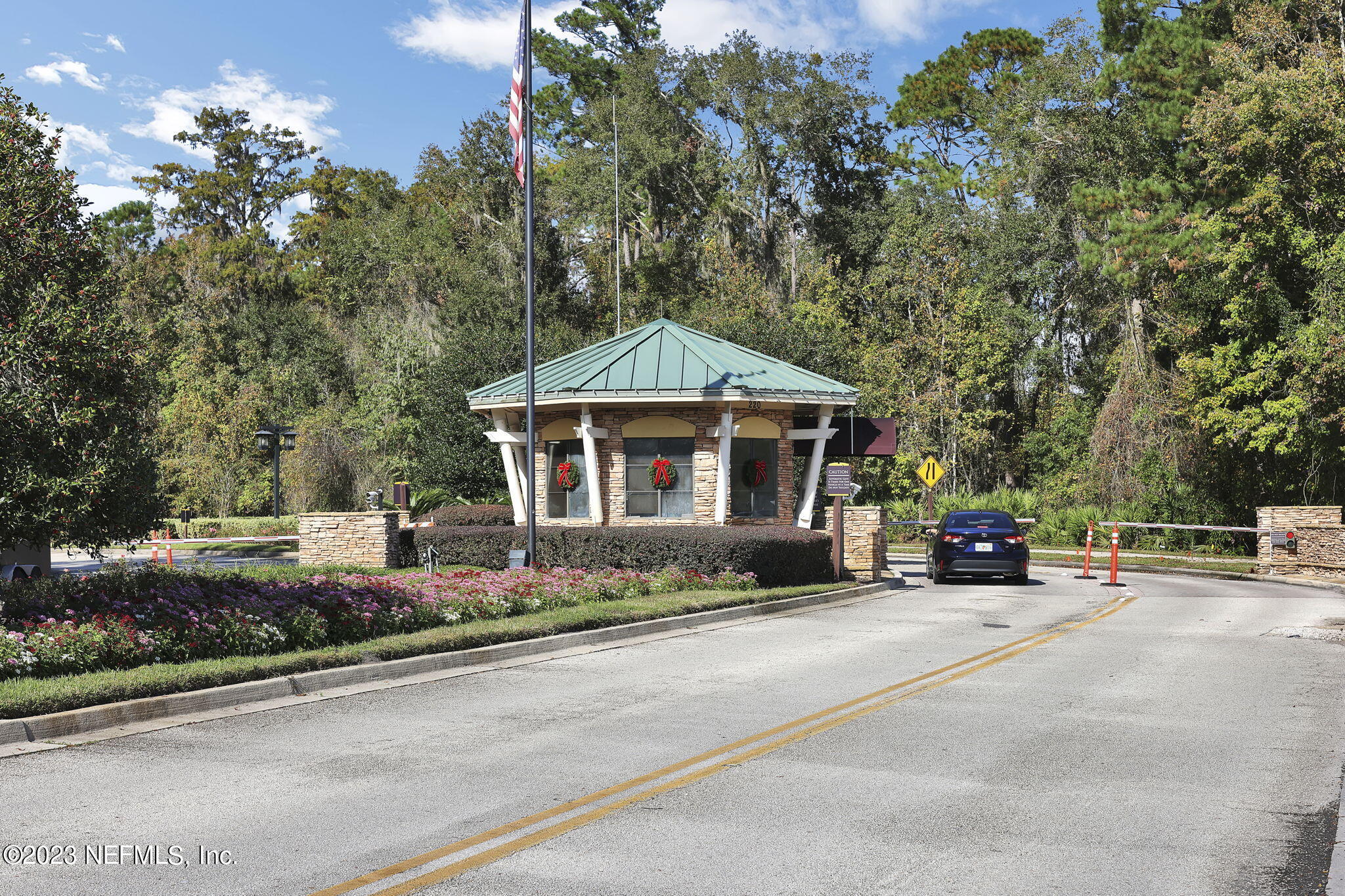1804 W COBBLESTONE Lane