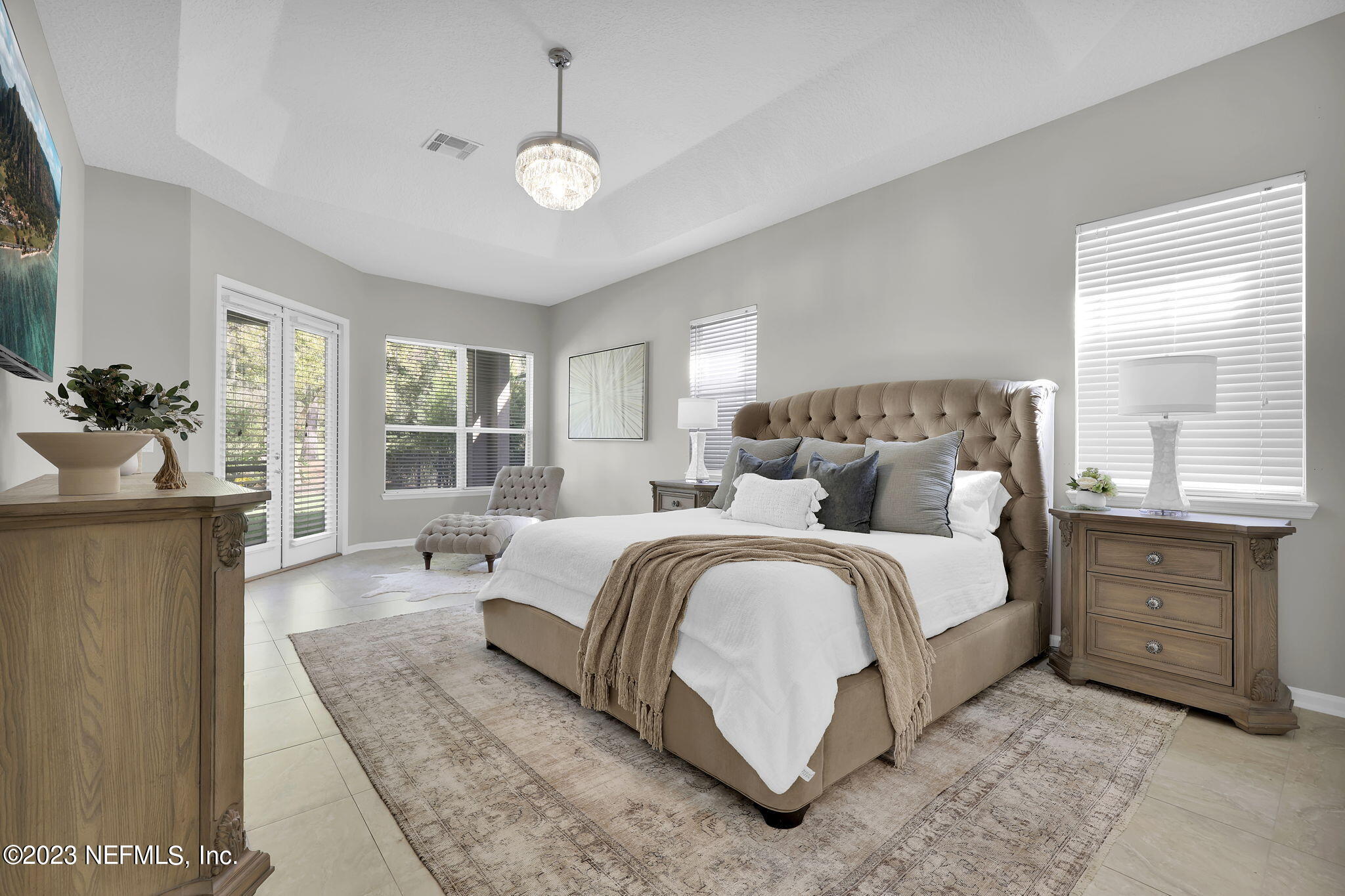 1804 W COBBLESTONE Lane