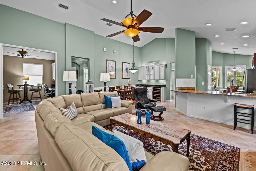 840 COPPERHEAD Circle