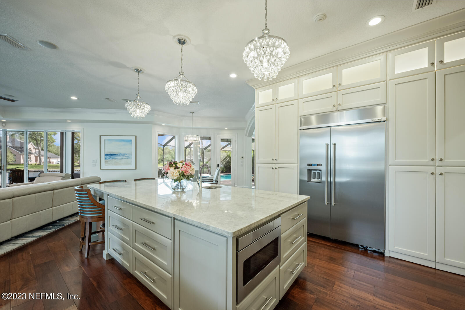 821 QUEENS HARBOR Boulevard