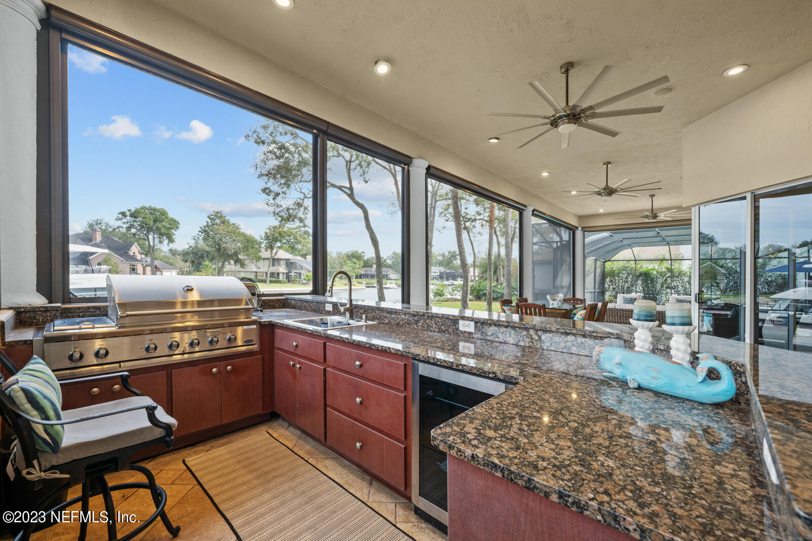 821 QUEENS HARBOR Boulevard