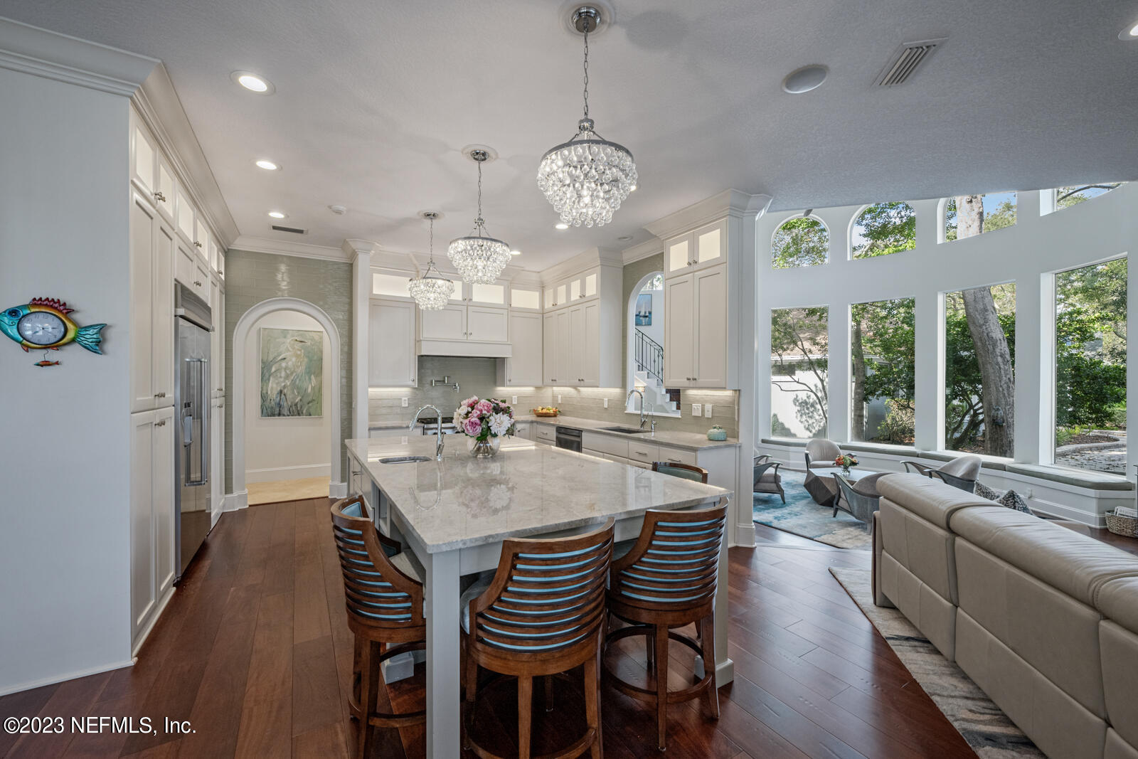 821 QUEENS HARBOR Boulevard