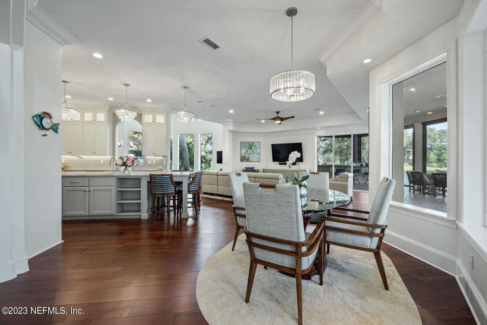 821 QUEENS HARBOR Boulevard