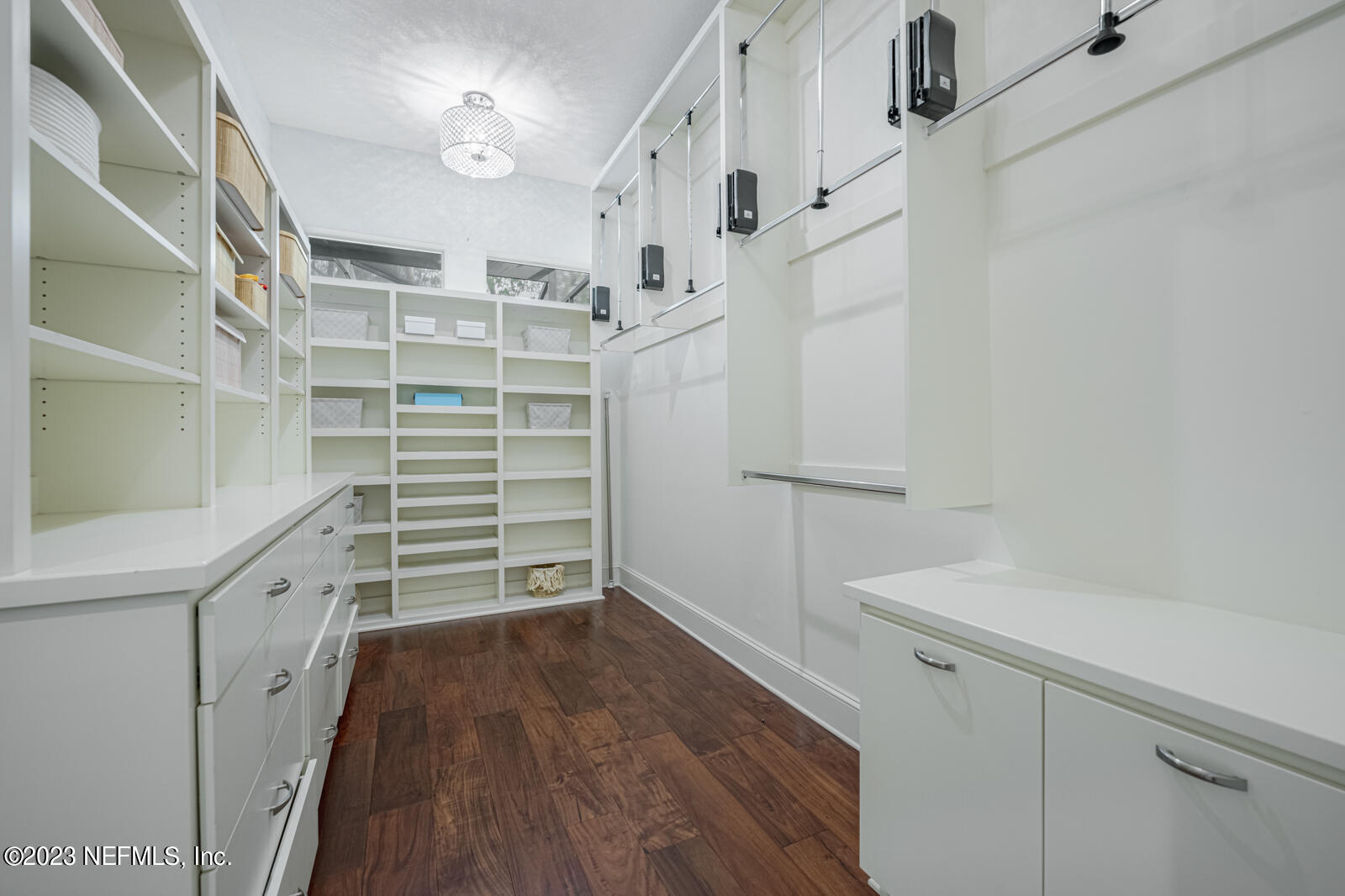 821 QUEENS HARBOR Boulevard