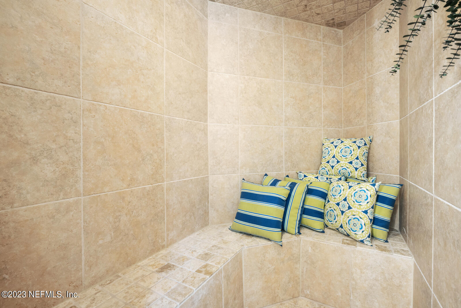 821 QUEENS HARBOR Boulevard