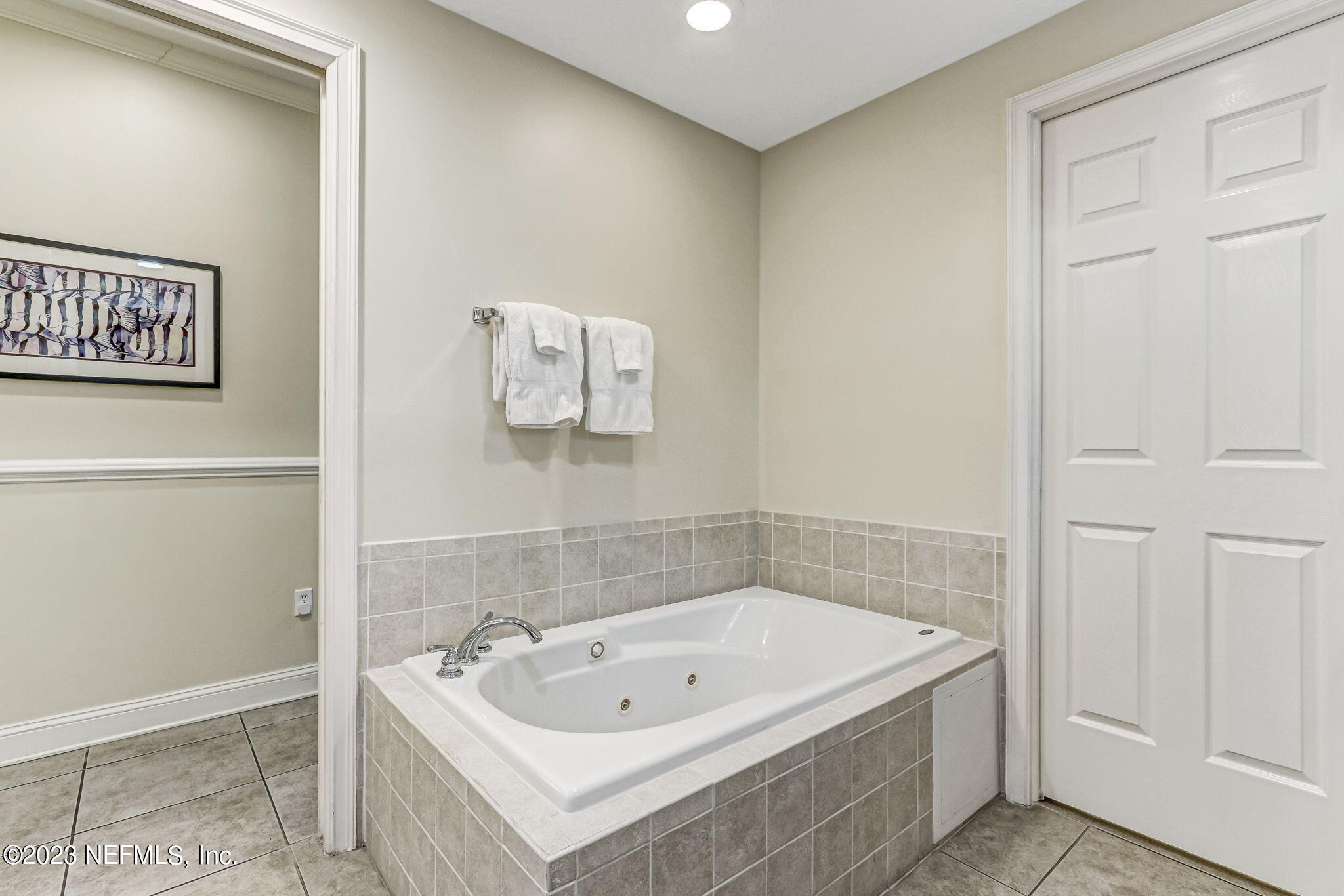 2515/2516 BOXWOOD Lane