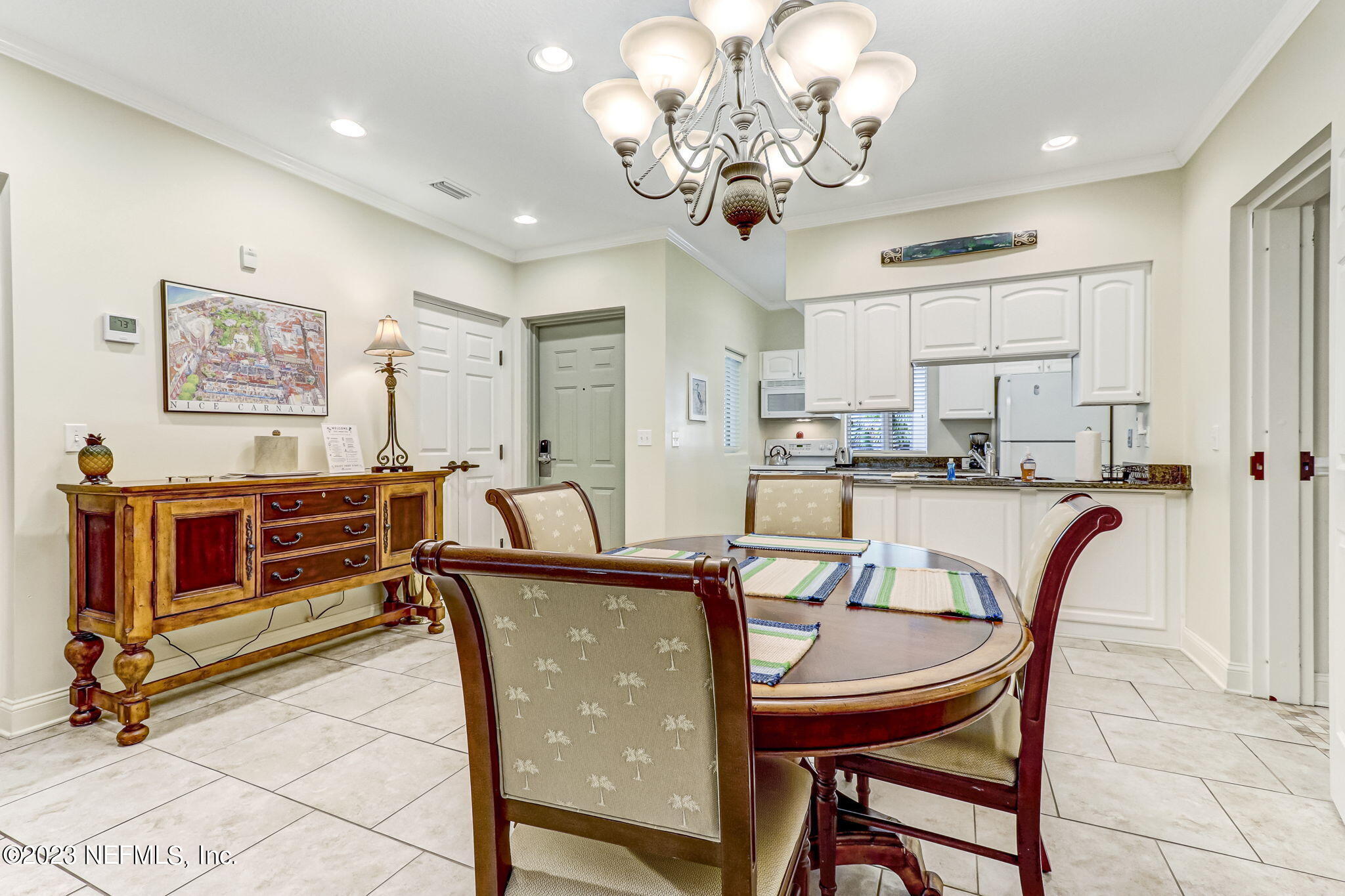 2515/2516 BOXWOOD Lane