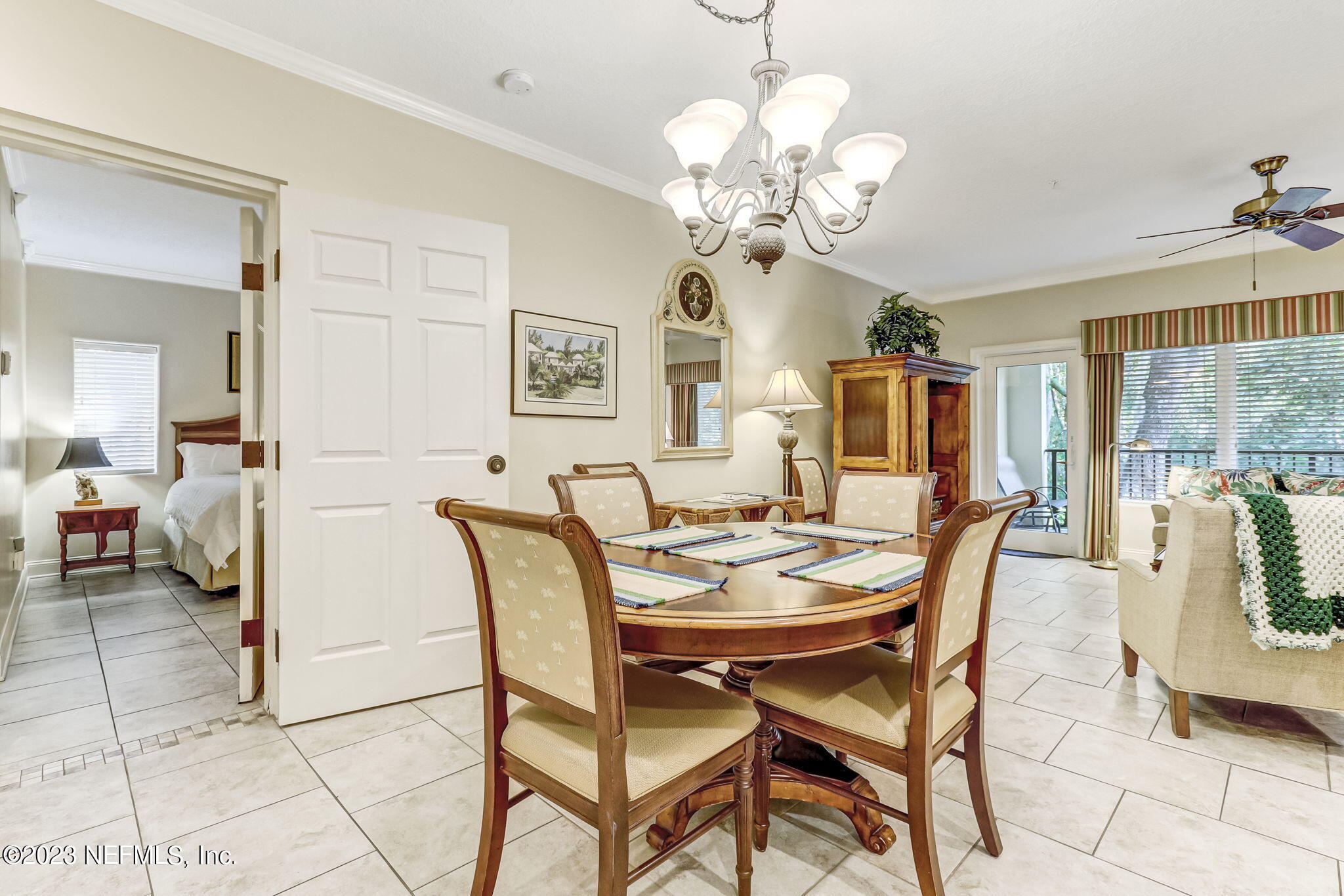 2515/2516 BOXWOOD Lane