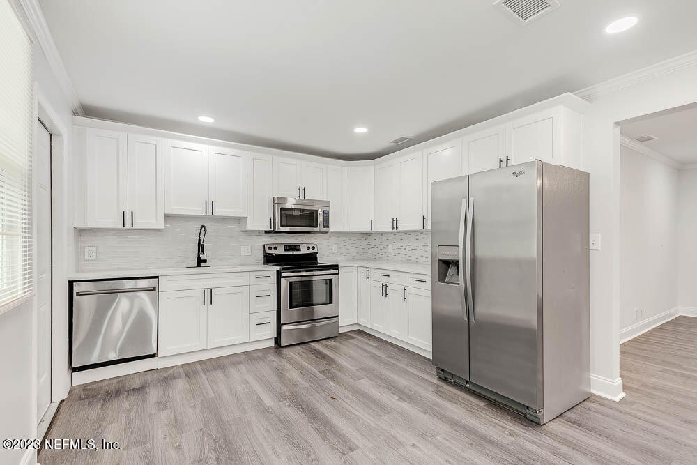 6258 ALEXON Drive