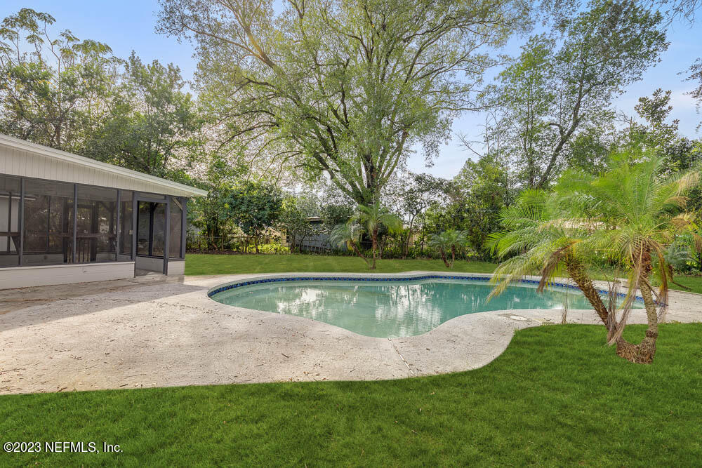 6258 ALEXON Drive