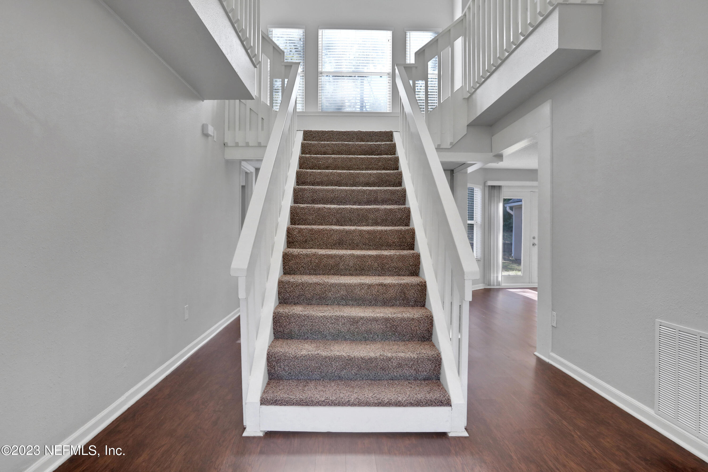 8613 ROYALWOOD Drive