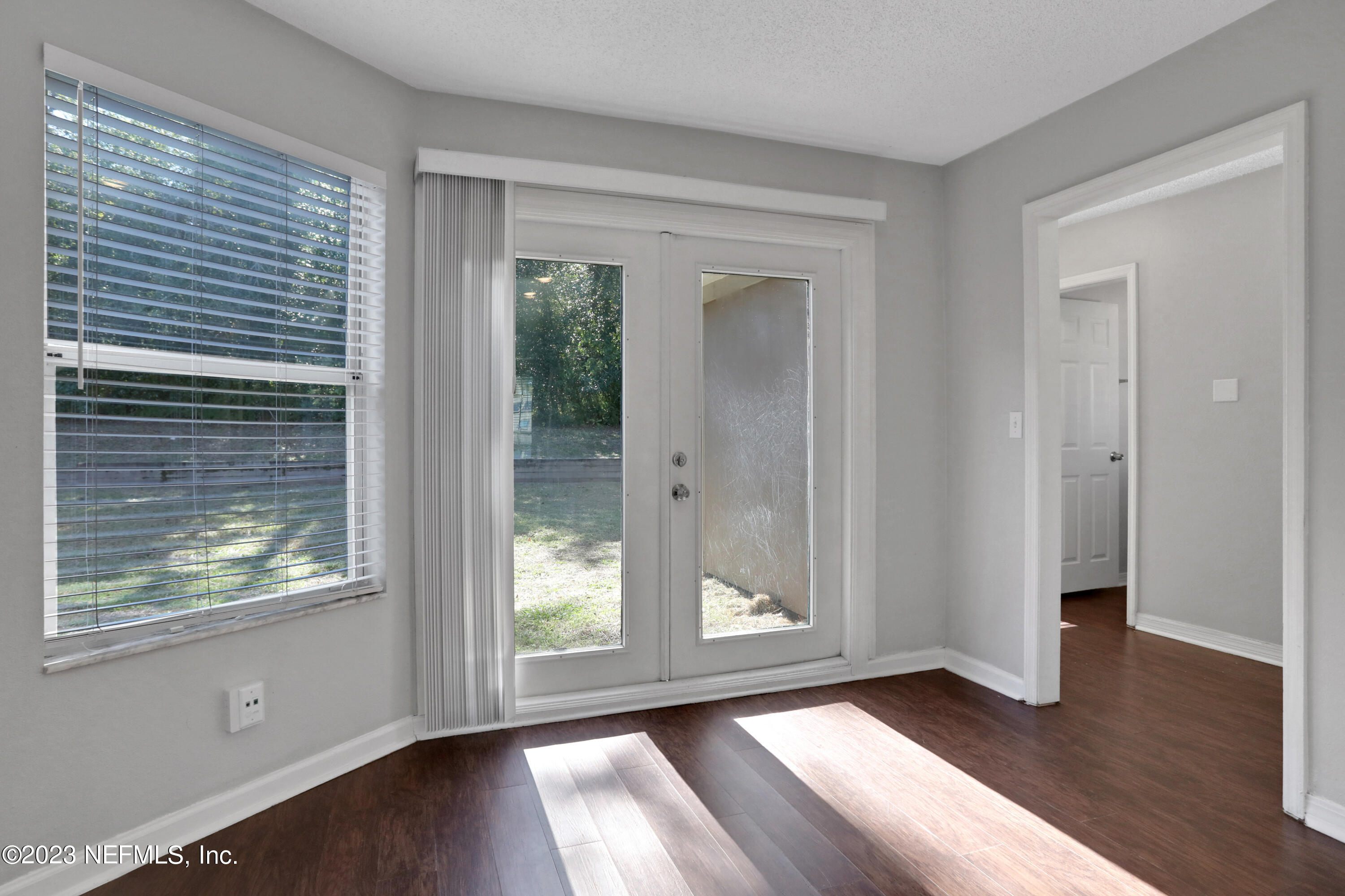 8613 ROYALWOOD Drive