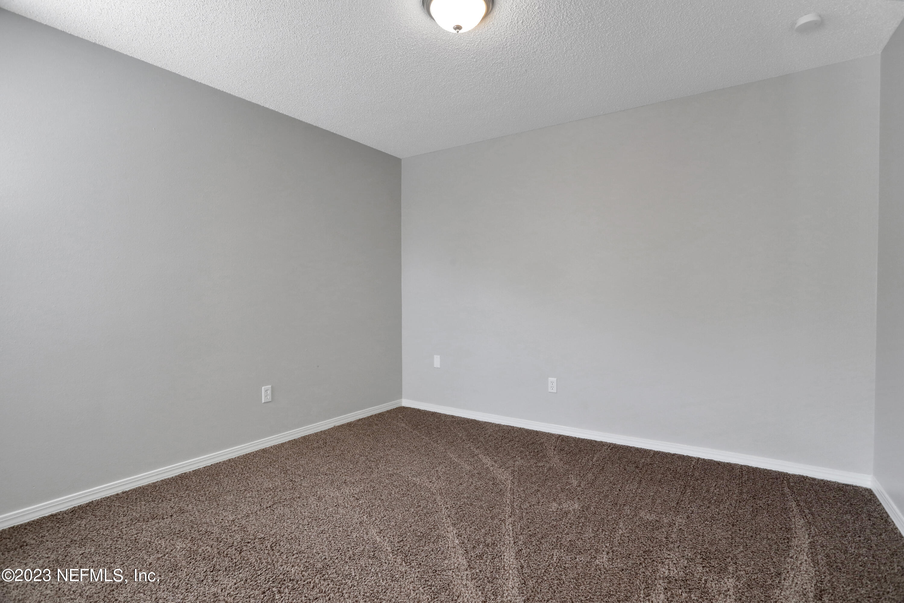 8613 ROYALWOOD Drive
