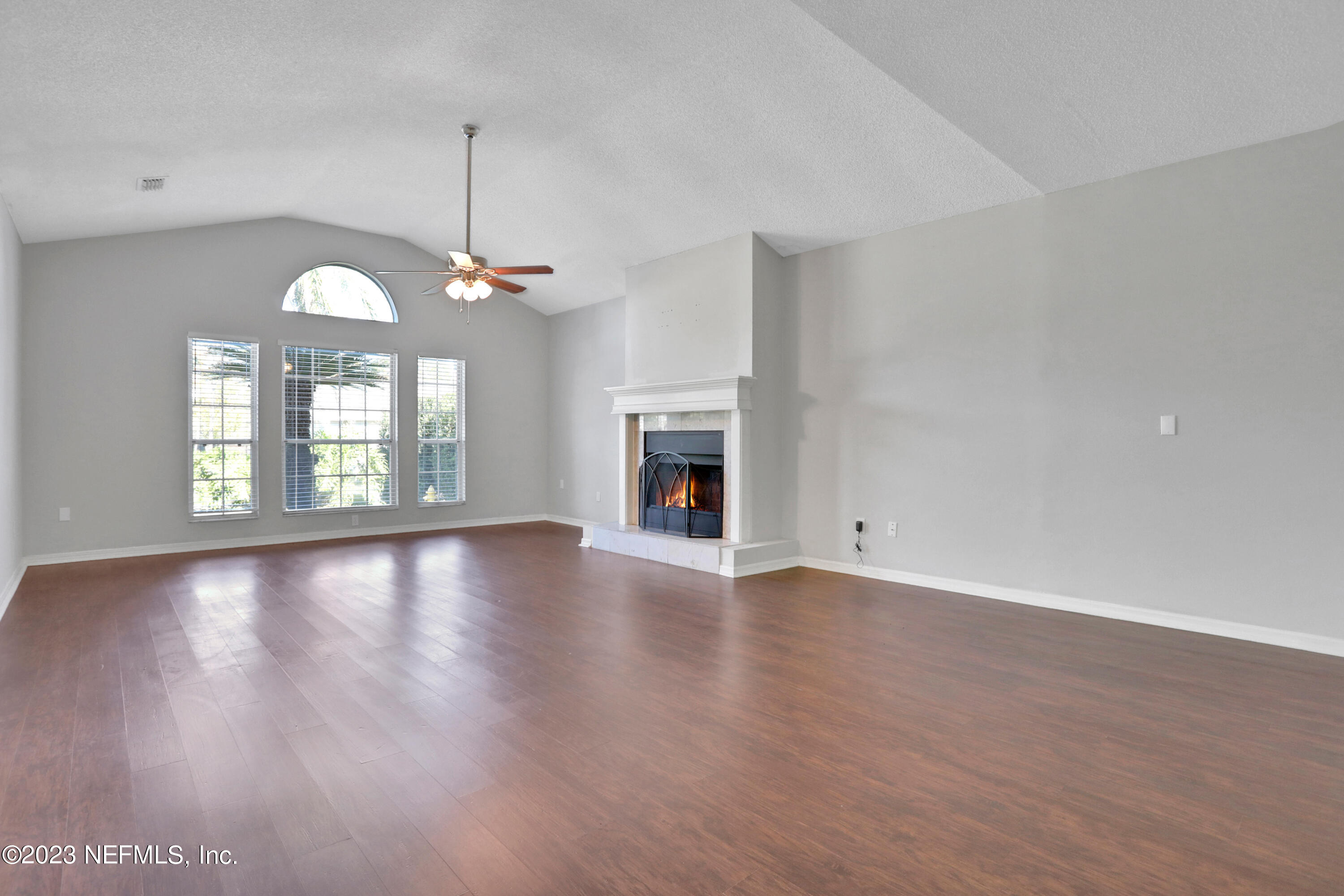 8613 ROYALWOOD Drive