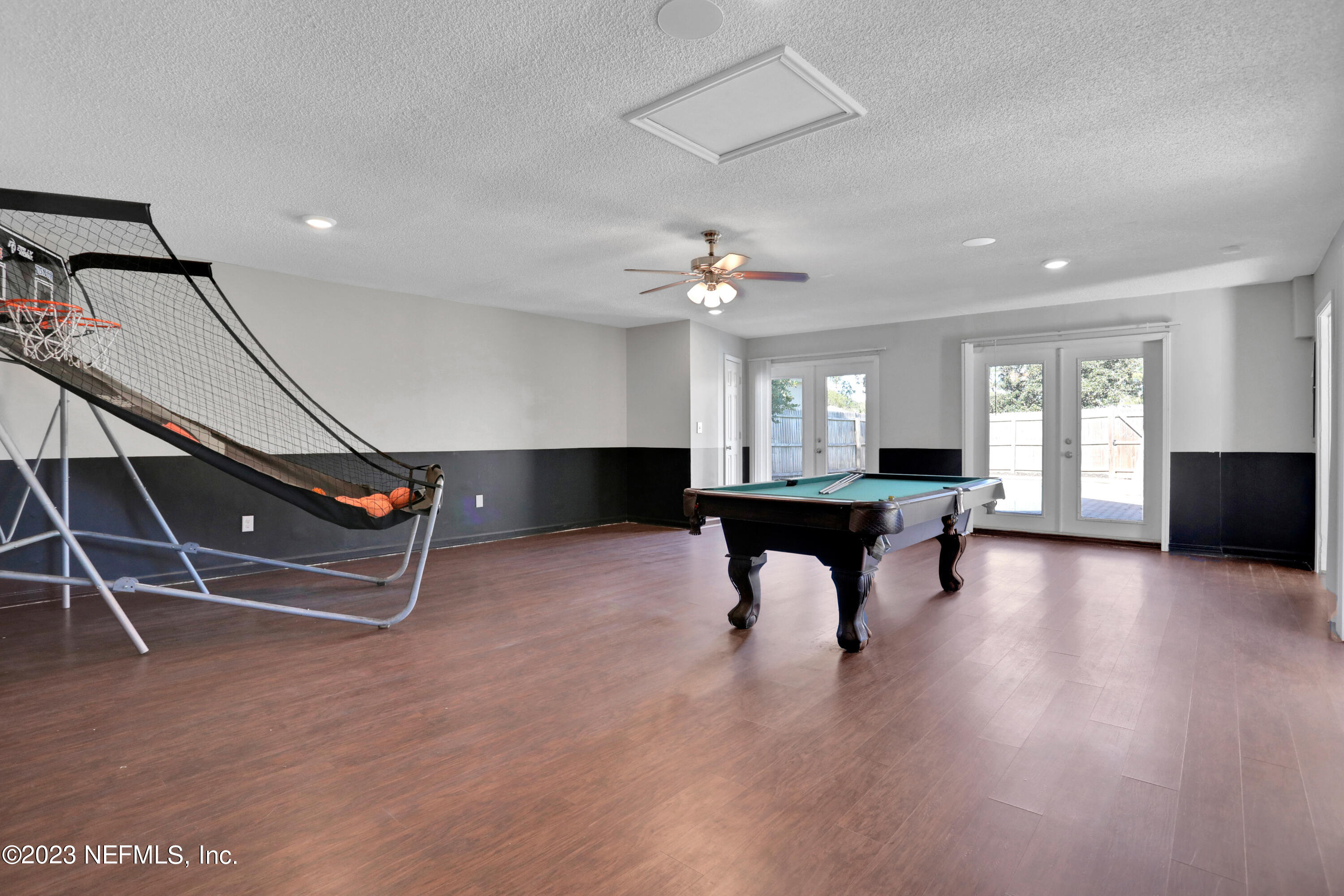 8613 ROYALWOOD Drive