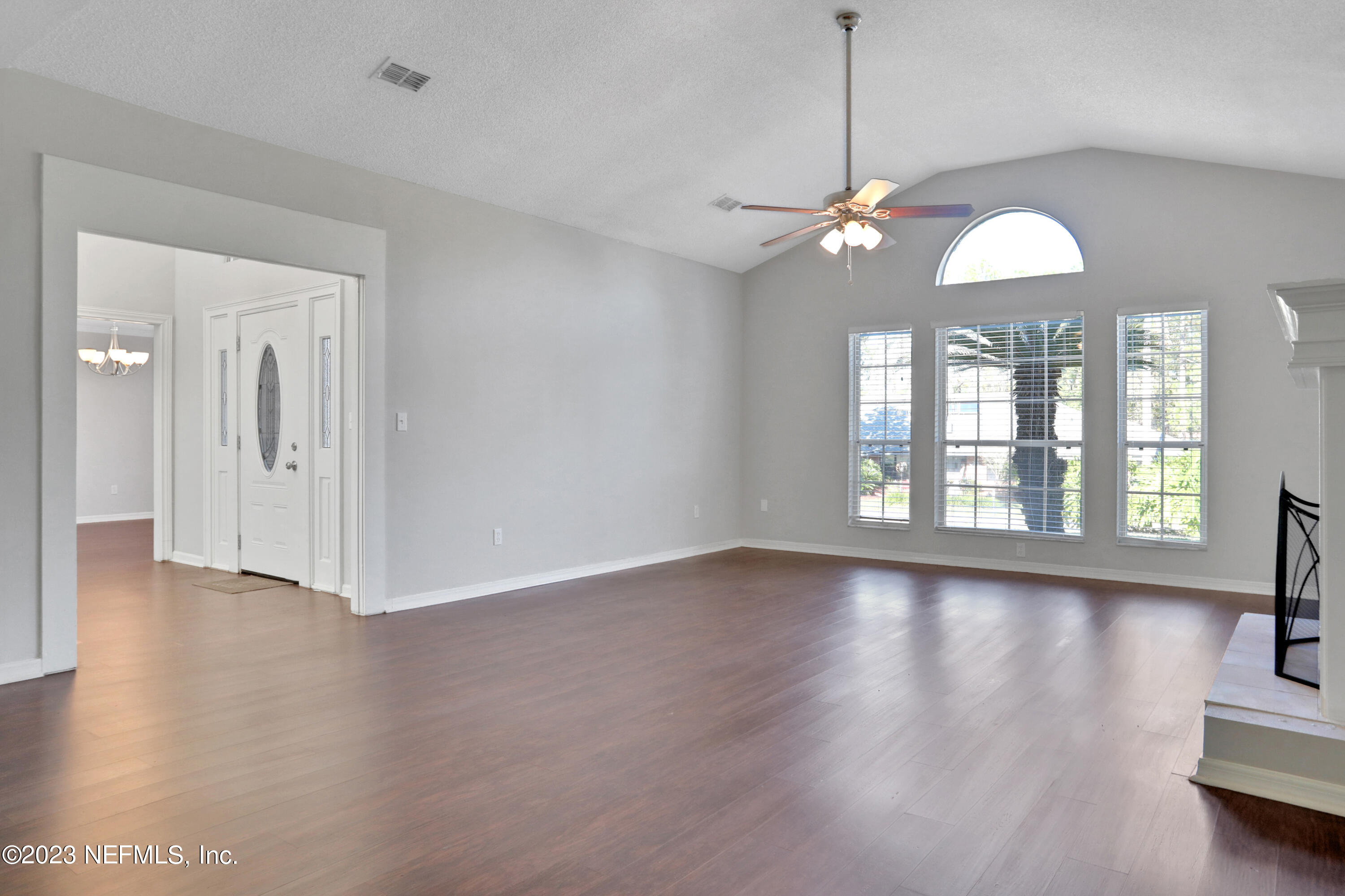 8613 ROYALWOOD Drive