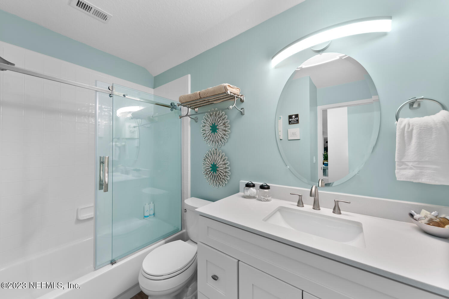 1550 BLUE HERON Lane