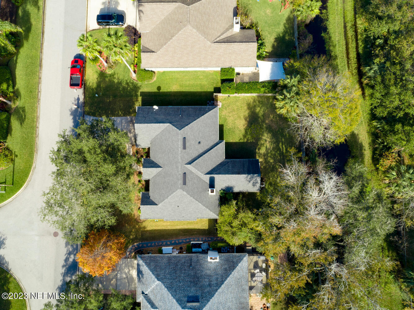 1550 BLUE HERON Lane