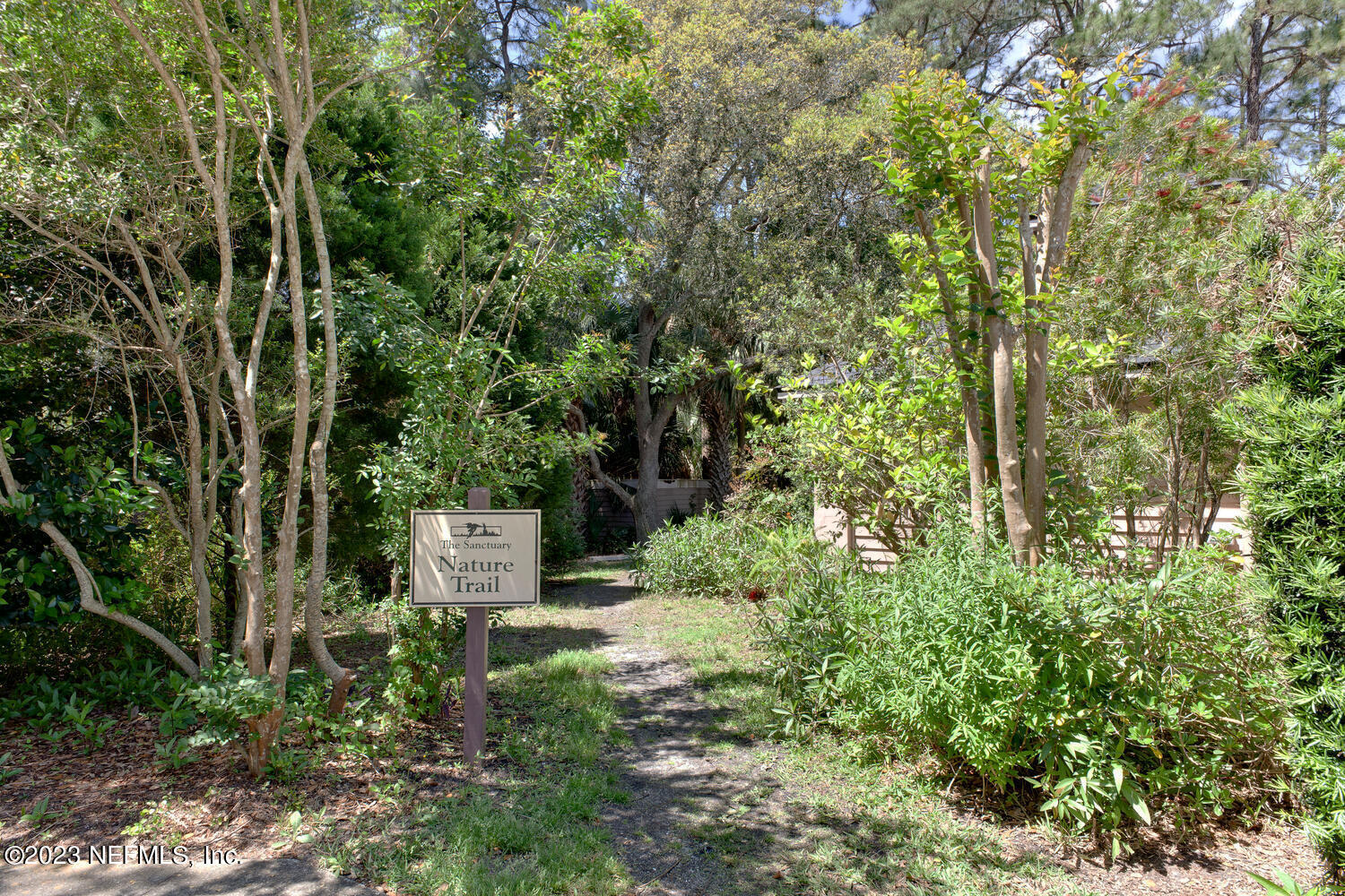 1550 BLUE HERON Lane