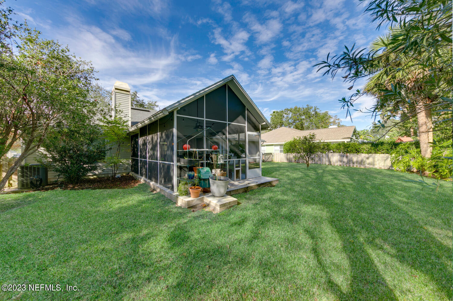 1550 BLUE HERON Lane