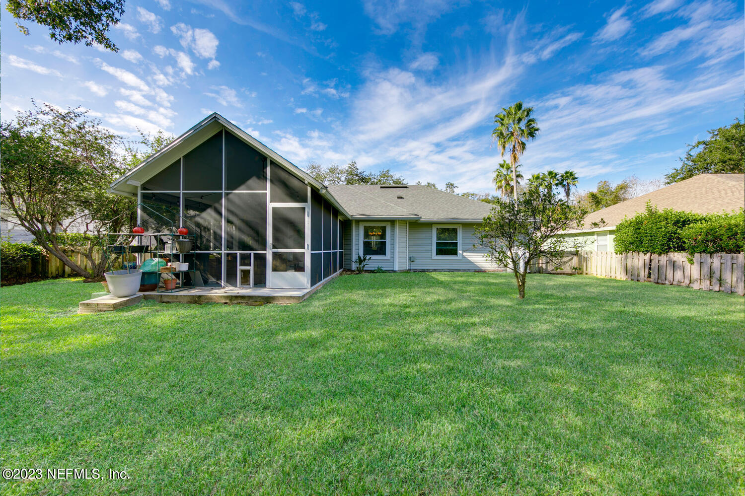 1550 BLUE HERON Lane