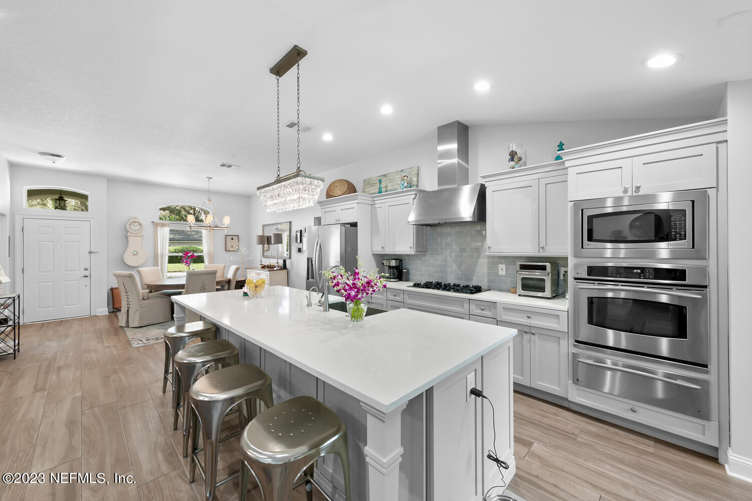 1550 BLUE HERON Lane