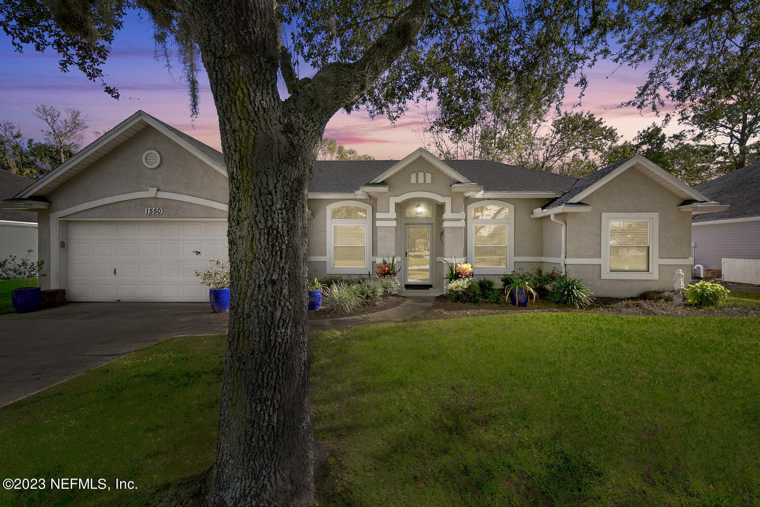 1550 BLUE HERON Lane