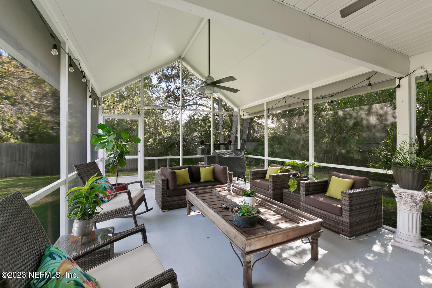 1550 BLUE HERON Lane