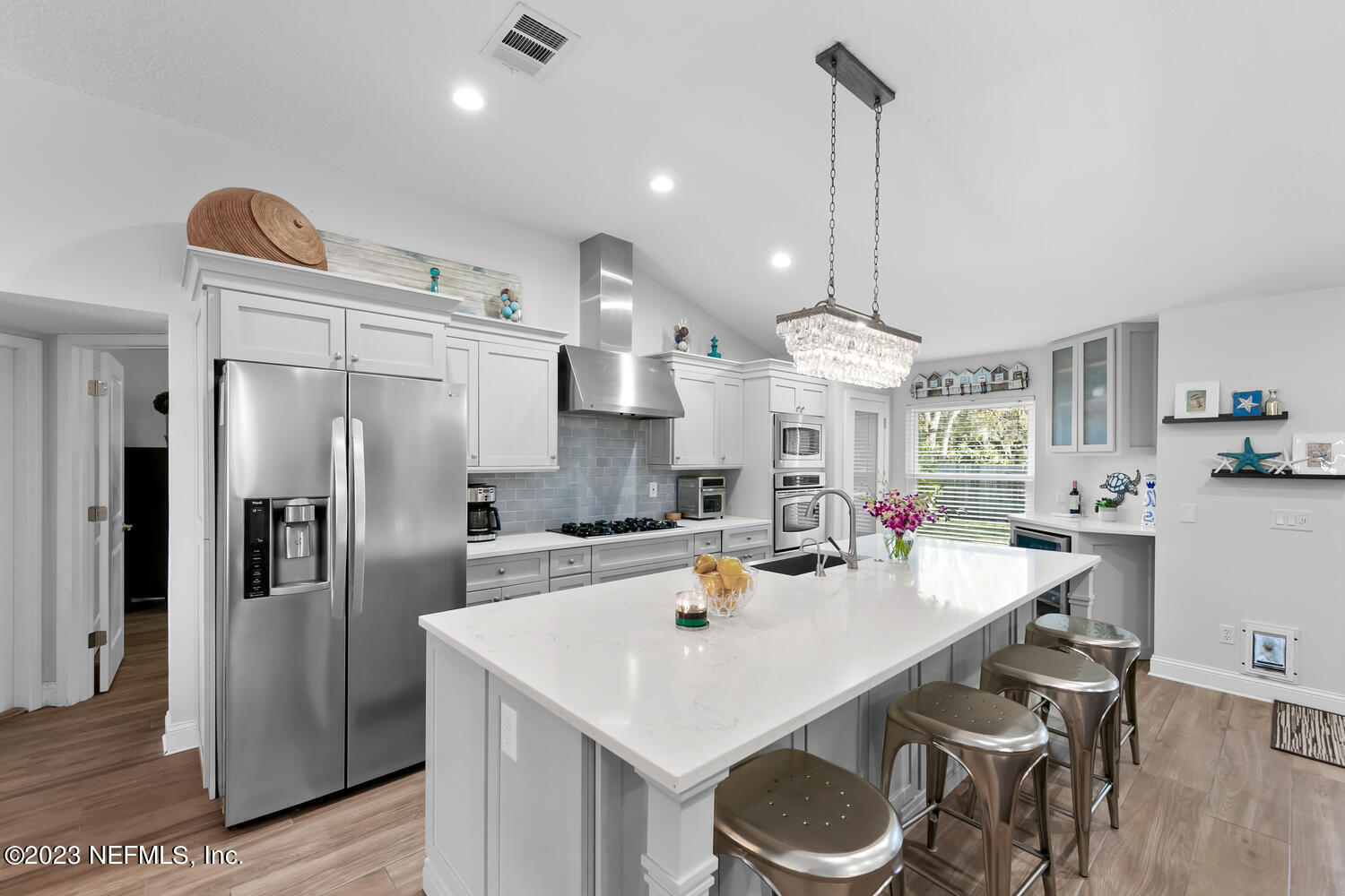 1550 BLUE HERON Lane