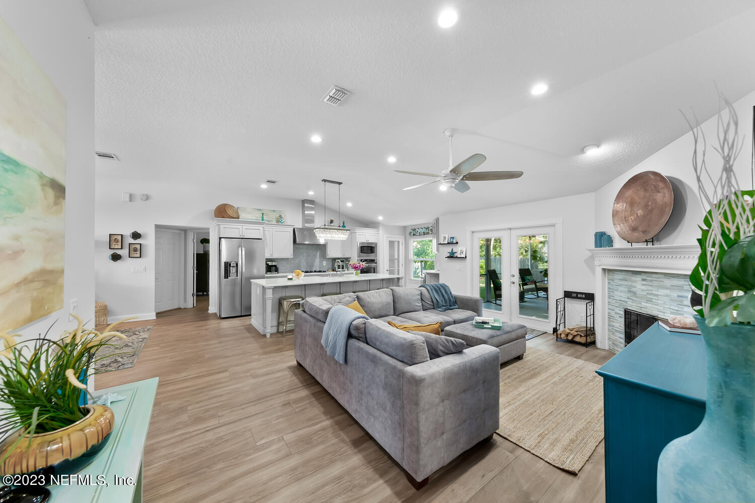 1550 BLUE HERON Lane